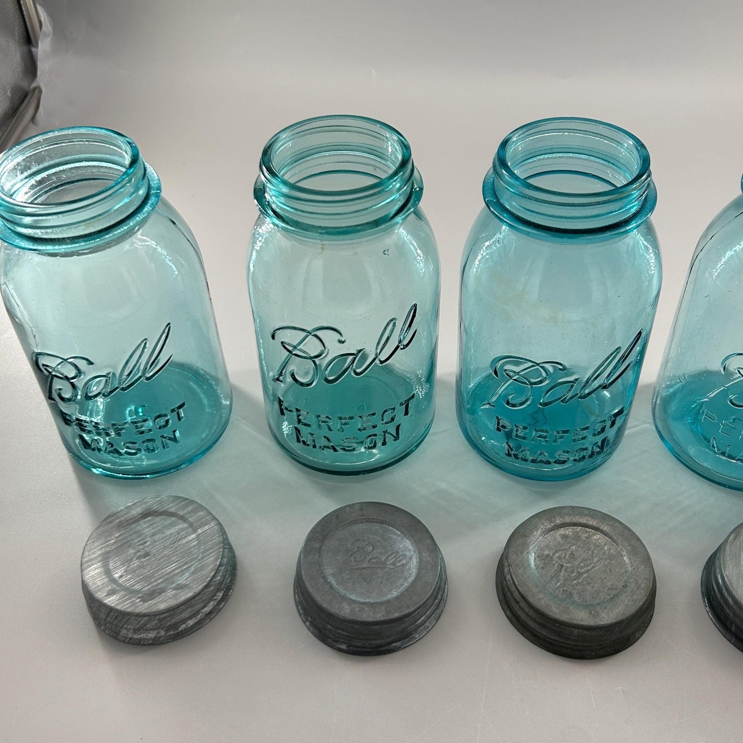 Vintage Ball Perfect Mason Jar Set Aqua Blue w Wire Carrier Zinc Lids 5pc