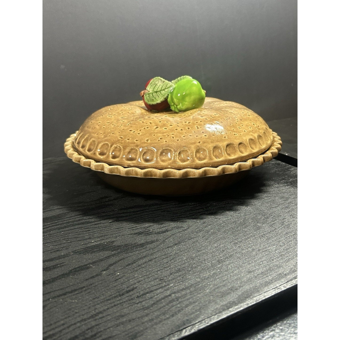 Vintage Apple Pie Keeper Dish w/ Lid – Ceramic Crust Topper Country Kitchen