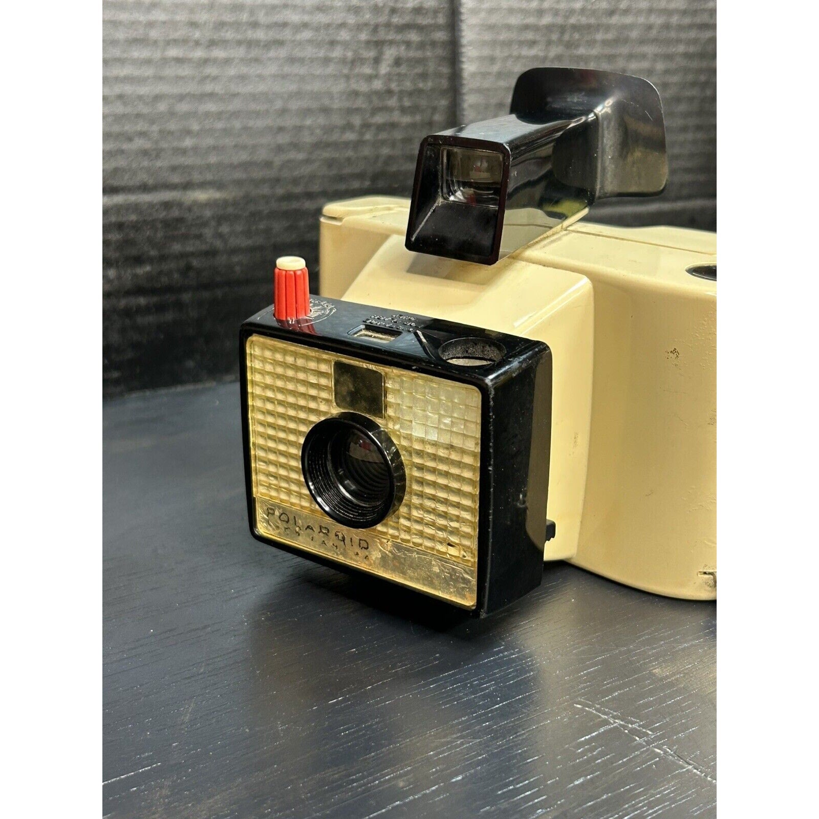 Vintage Polaroid Swinger Model 20 camera overall condition