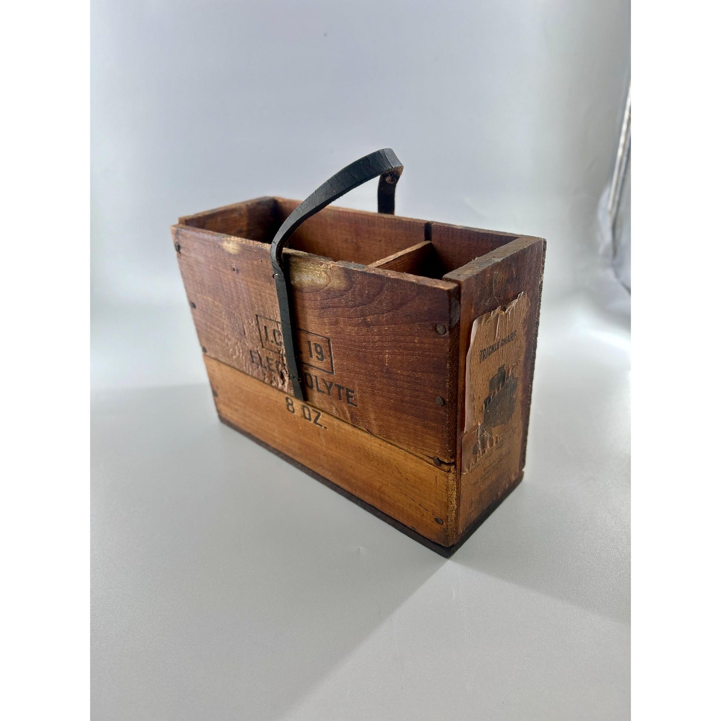 Antique Kodel Radio Battery Box I.C. 19 Electrolyte 8 Oz Wood Carrier Leather Strap Trickle Charger Cincinnati Ohio 1920s