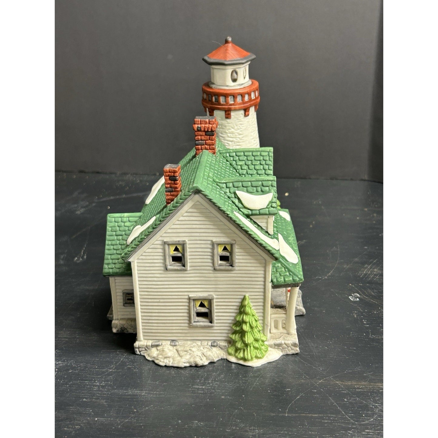 Dept 56 Craggy Cove Lighthouse 1987 New England Village Christmas Light House