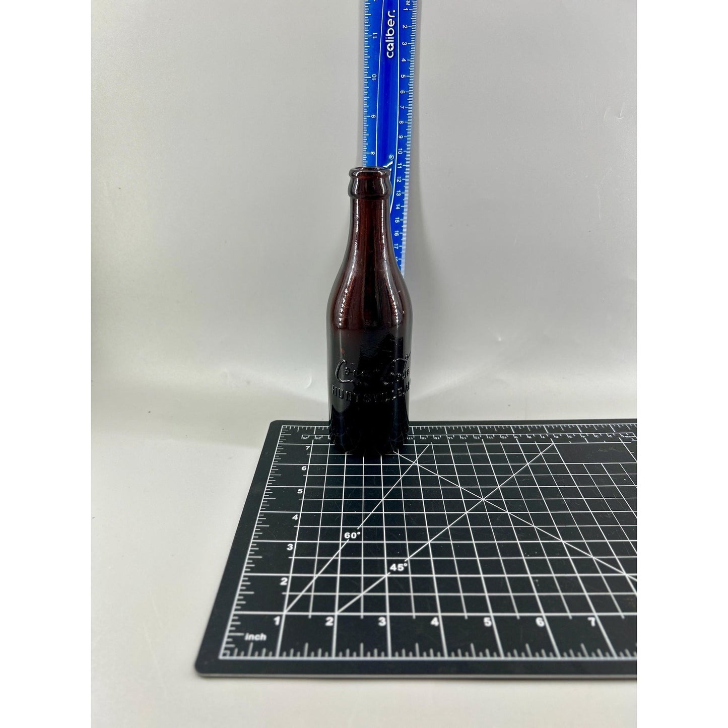 Antique 1910 Huntsville Alabama Coca-Cola Bottle, Cherry Amber Straight-Sided Coke, Double ROOT Error, Root 1069, Near Mint