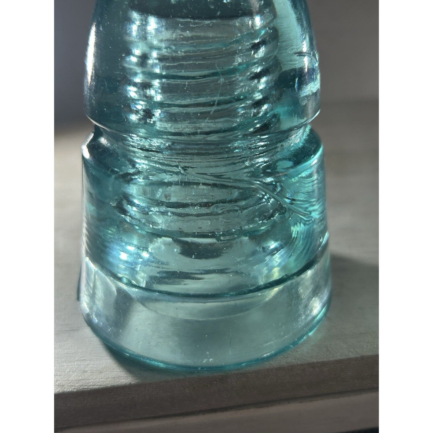 Gorgeous Vintage Ice Blue Brookfield CD 145 Beehive Glass Insulator . Great Cond