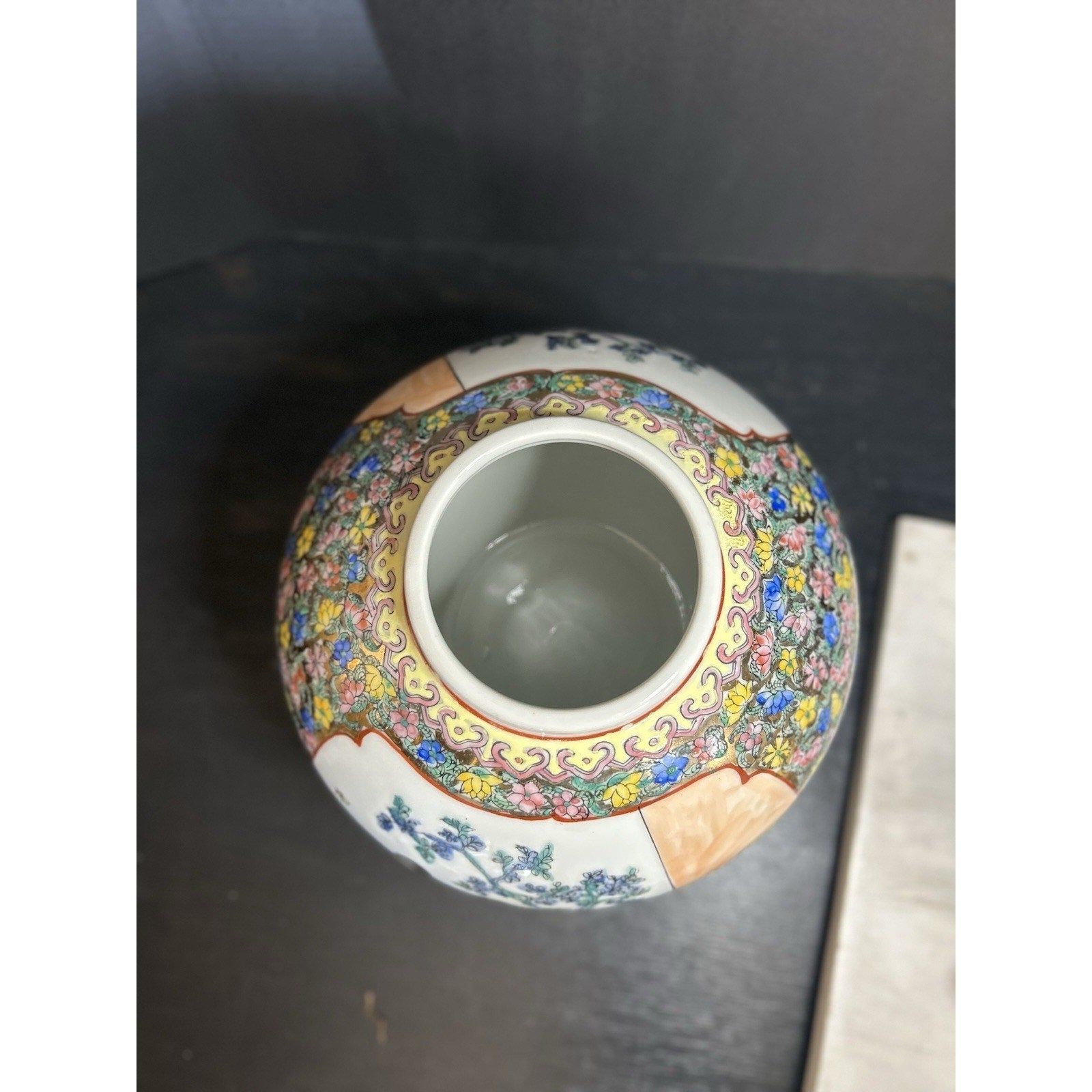 Chinese Familia Rose Medallion ginger jar overall condition