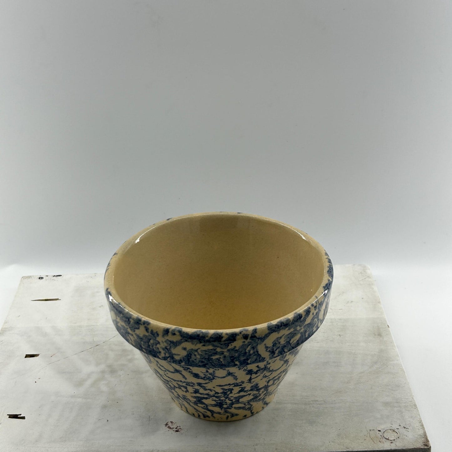Roseville Ohio Spongeware Bowl — Blue Spatterware — Vintage Serving / Mixing Bowl — Farmhouse Pottery