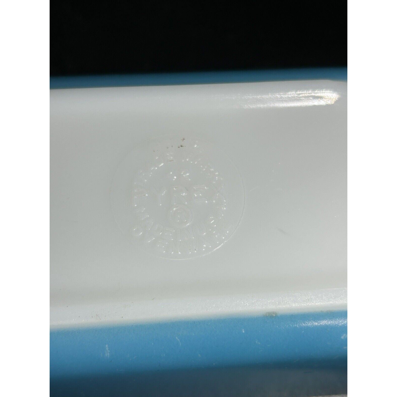 Rare 1940s Pyrex 502 blue refrigerator dish base mark