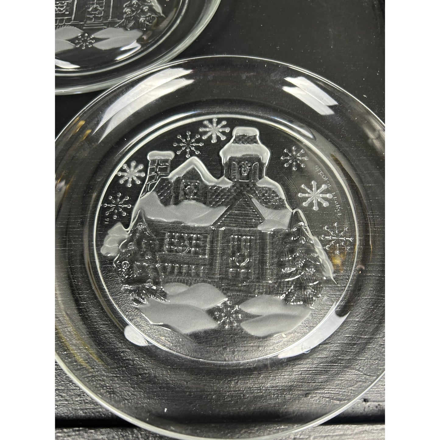 Arcroc “Welcome Home” Christmas Plates • Frosted Winter Cottage Glass Dessert Plates • Vintage Clear Holiday Snow Scene Set of 5 (7.75”)