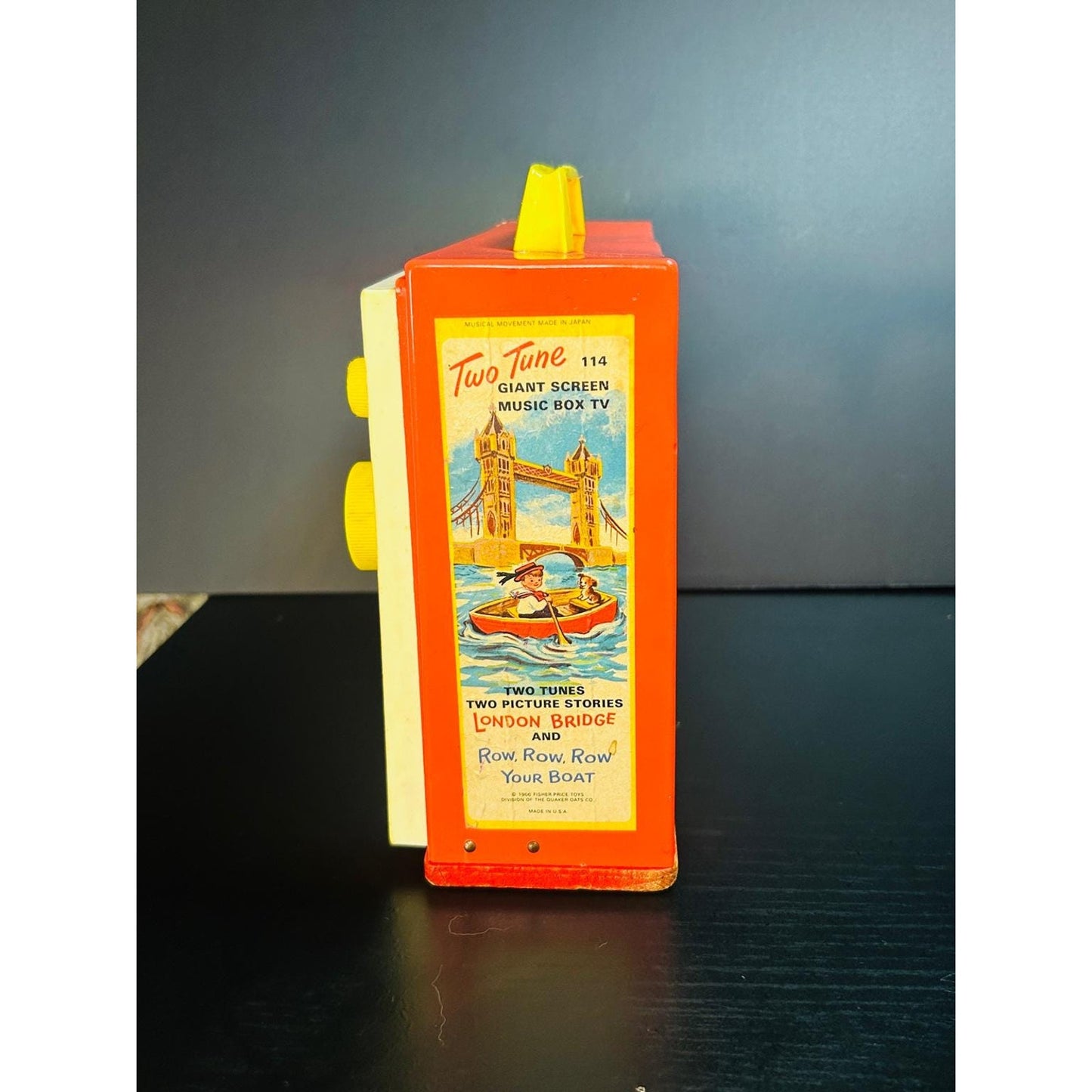 Vintage Fisher-Price Two Tune Music Box TV #114 – London Bridge & Row Row Row Your Boat – Working