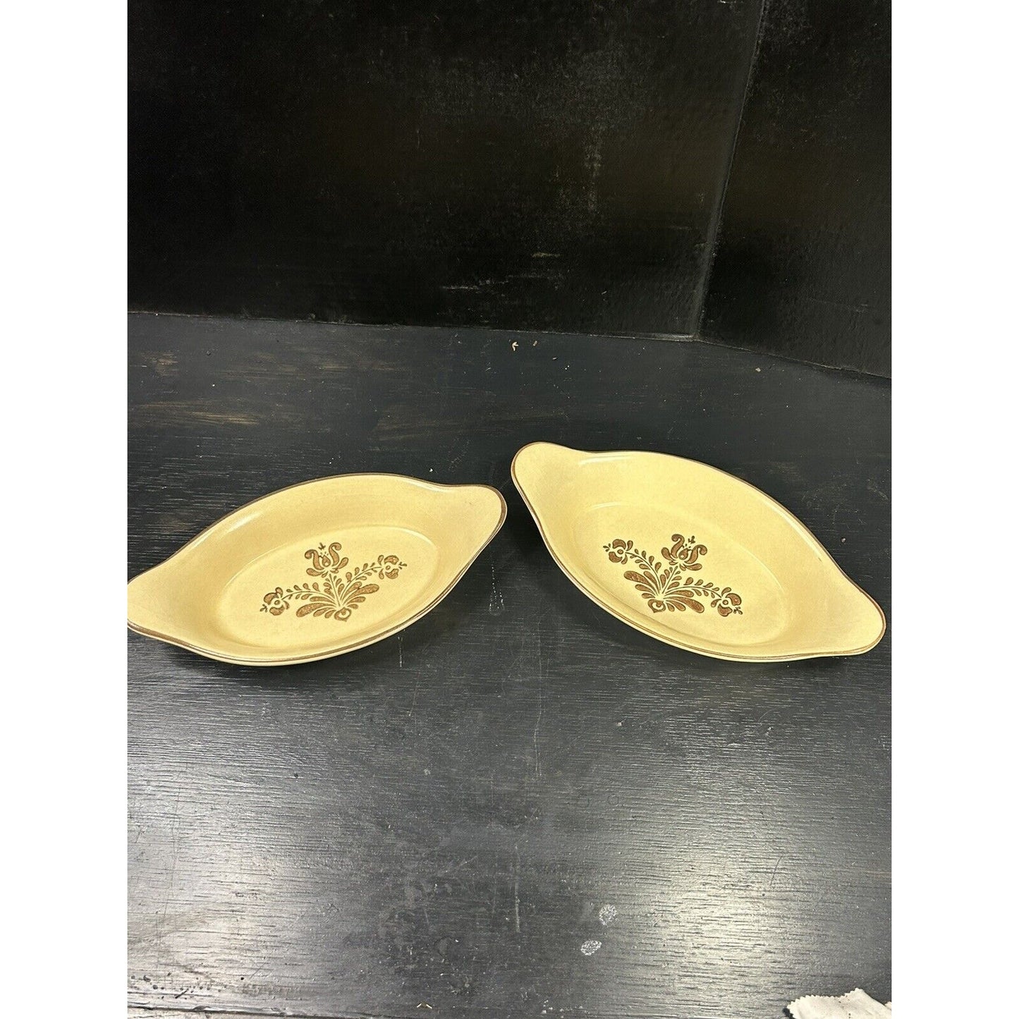 Vintage Pfaltzgraff Village au gratin dish pair side angle