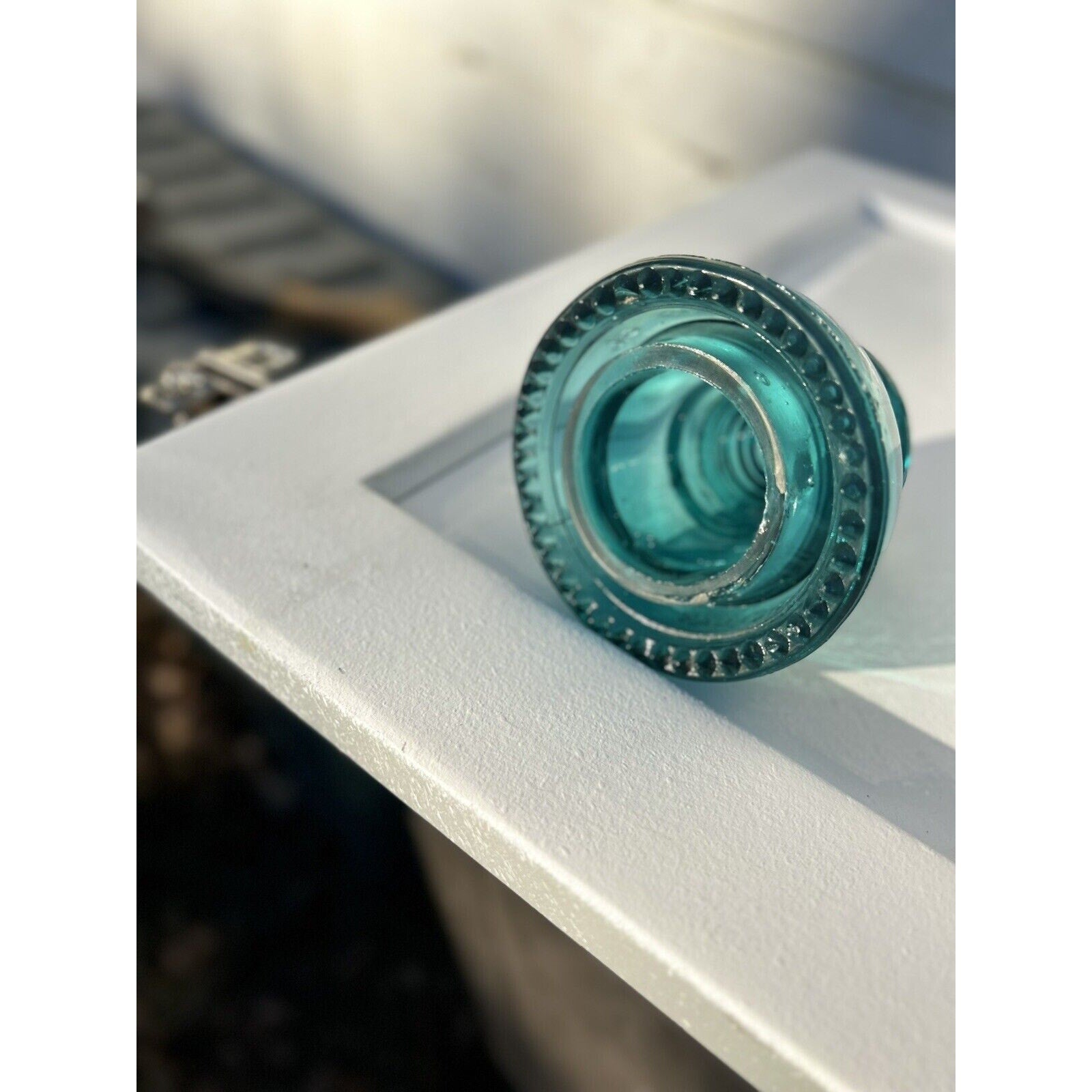 Hemingray No 40 blue glass insulator full profile display