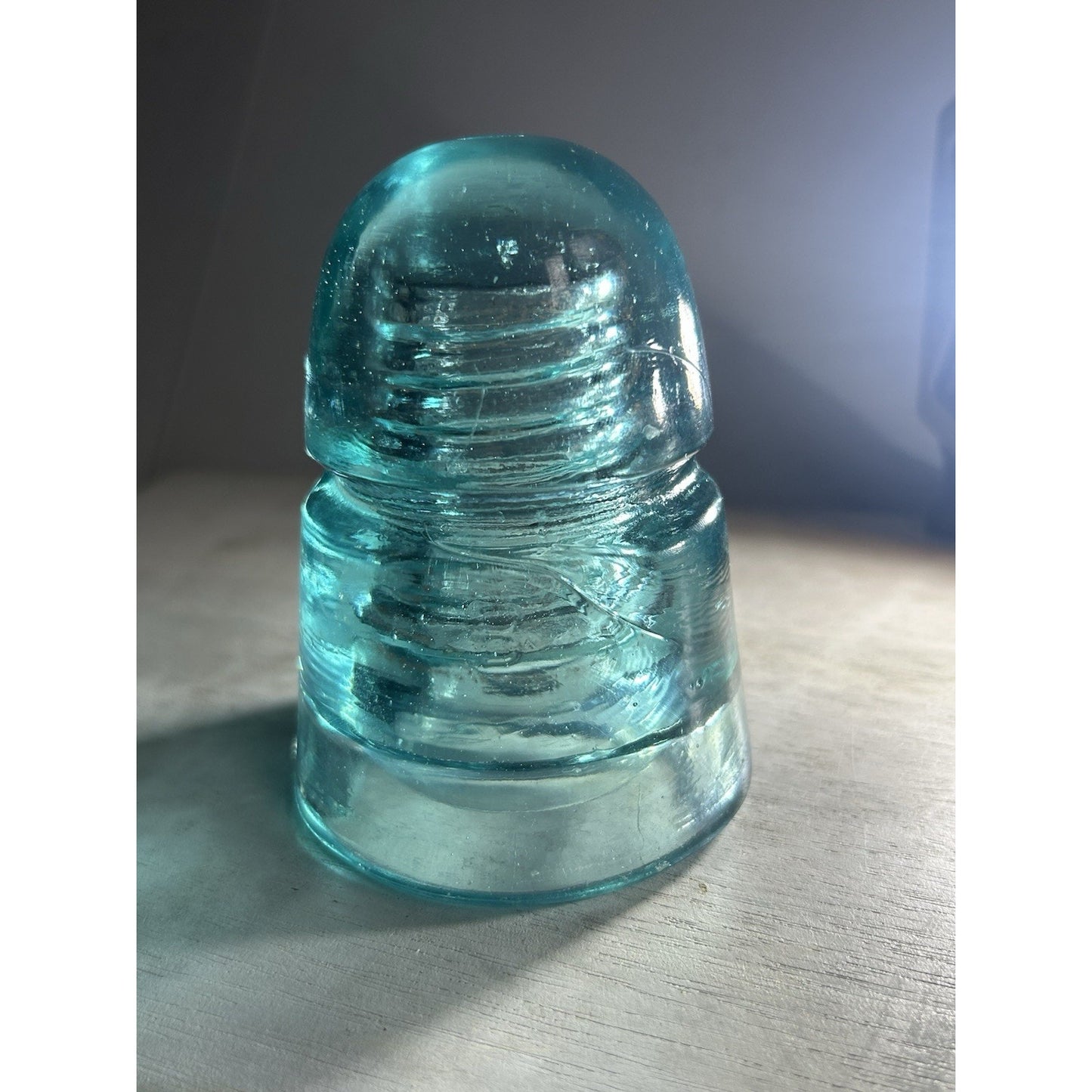 Gorgeous Vintage Ice Blue Brookfield CD 145 Beehive Glass Insulator . Great Cond