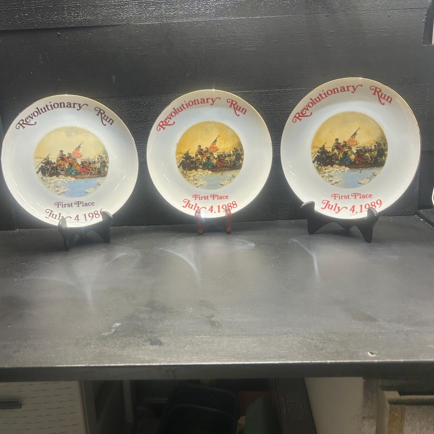 Revolutionary Run Plates Set 1986 1988 1989 – Washington Crossing the Delaware – July 4th Commemorative Patriotic Collectibles. America