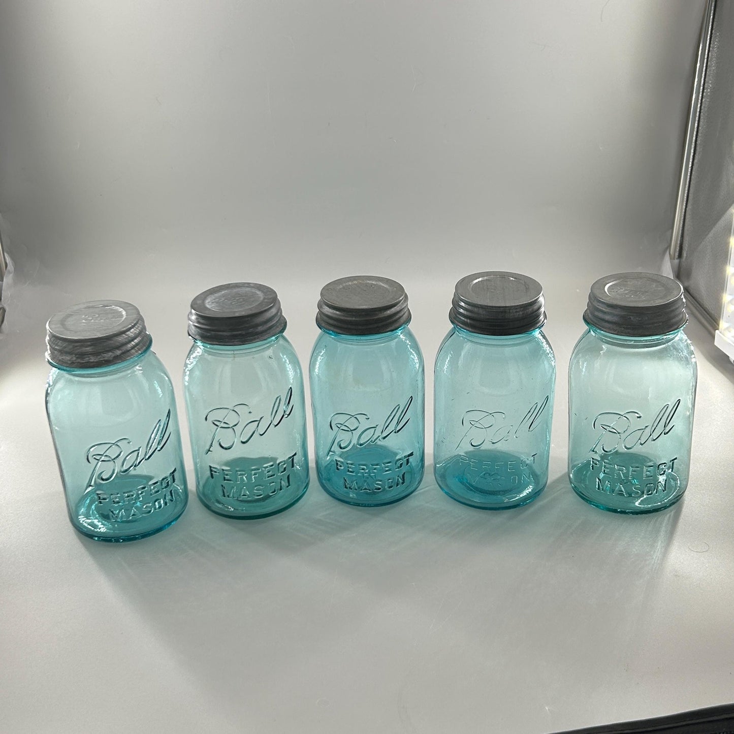 Vintage Ball Perfect Mason Jar Set Aqua Blue w Wire Carrier Zinc Lids 5pc