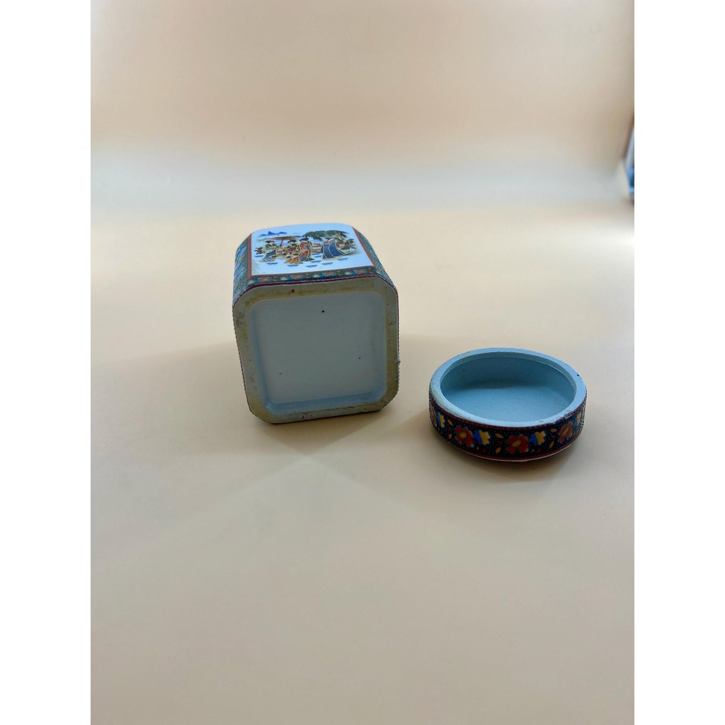 Vintage Japanese Kutani Ginger Jar w/ Geisha Scene Floral Enamel Lidded