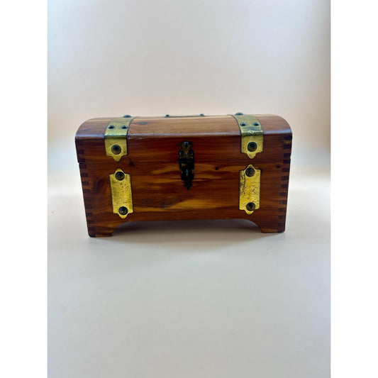 Antique 1926 McGraw Box cedar chest lid open interior