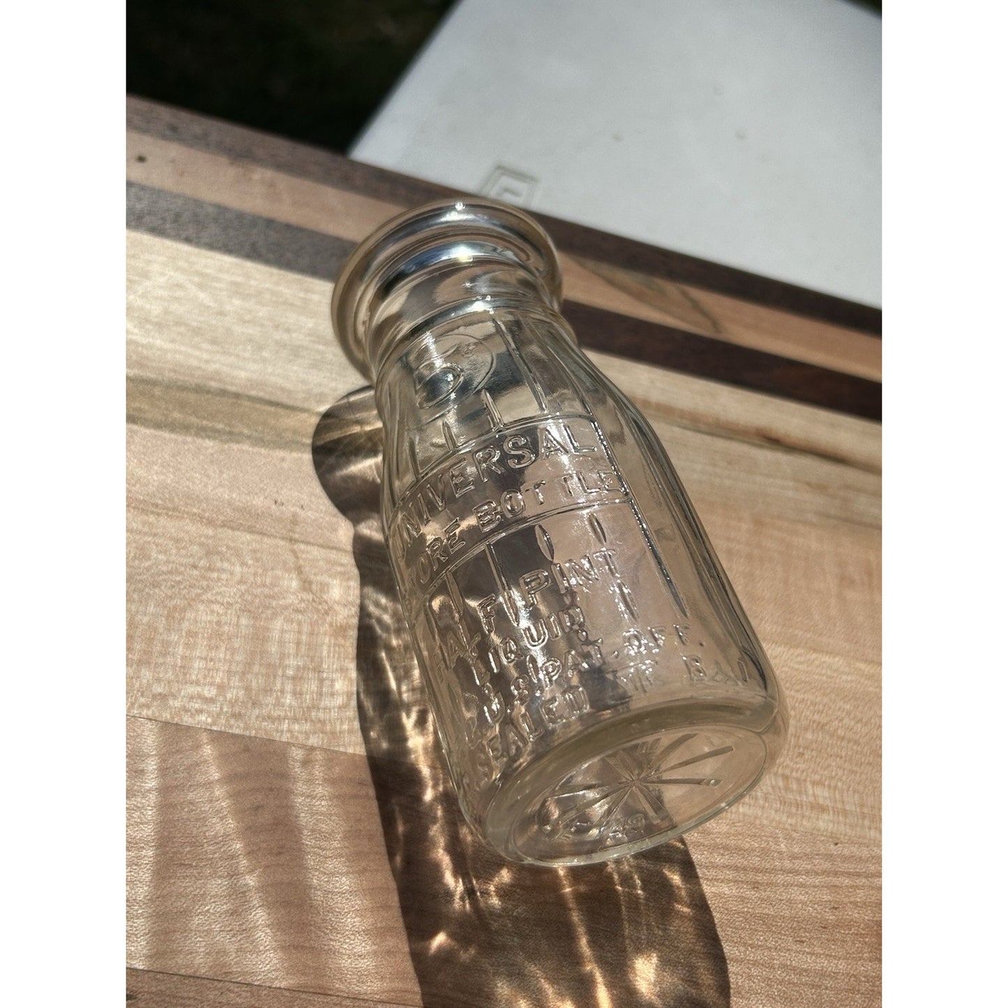 Mint Vintage Half Pint Universal Store Glass Milk Dairy Bottle 5 Cent Deposit