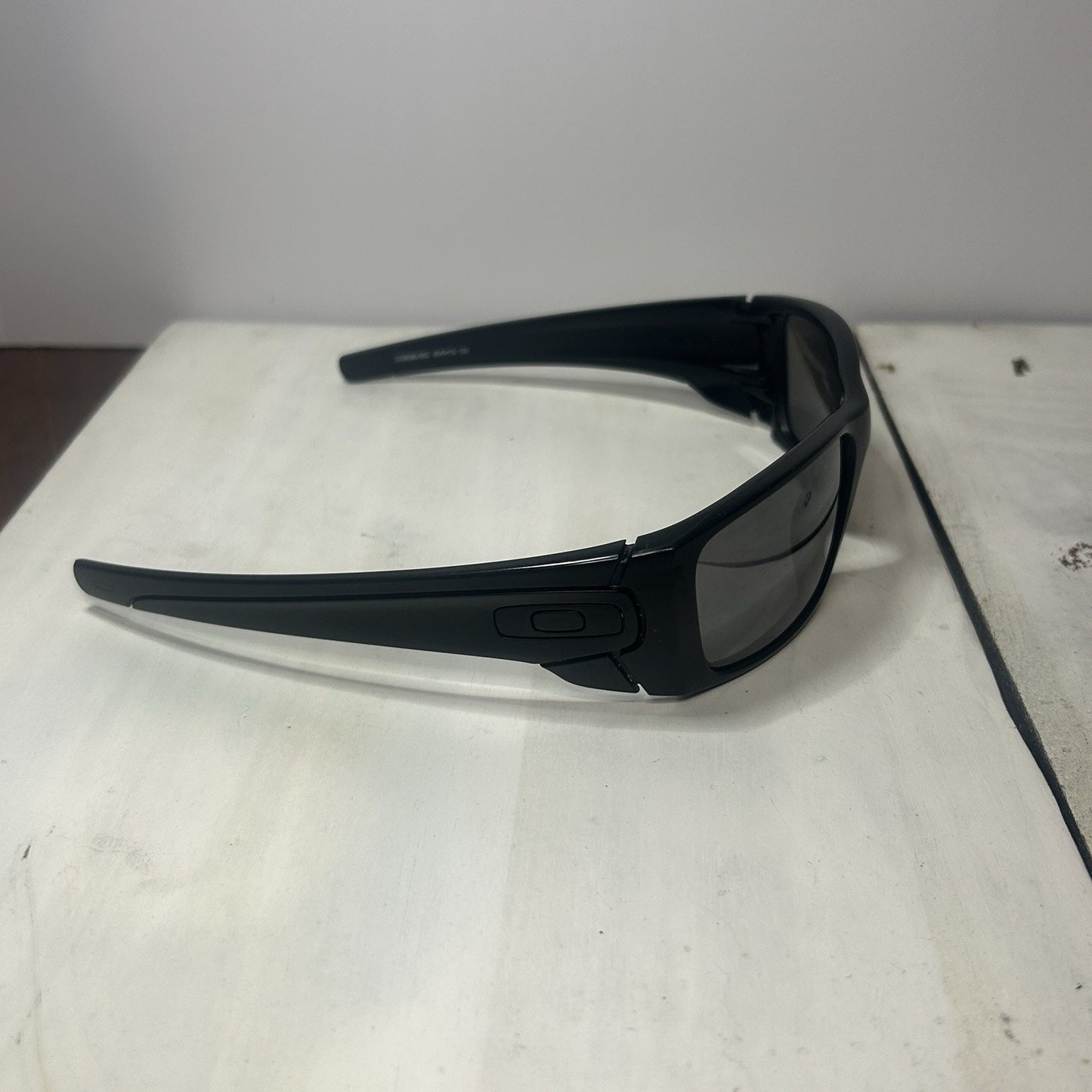 Oakley Fuel Cell OO9096 Sunglasses Matte Black Gray Lens USA Design Men’s 2009
