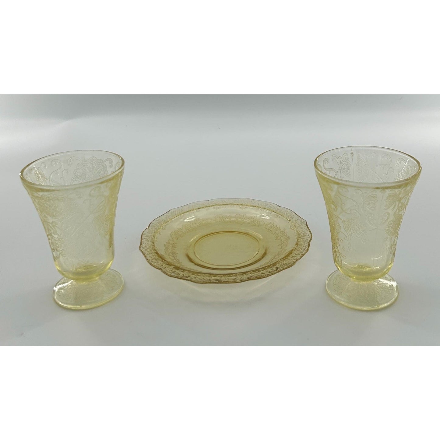 Federal Glass Madrid Yellow Depression Set Tumblers & Plate 1930s