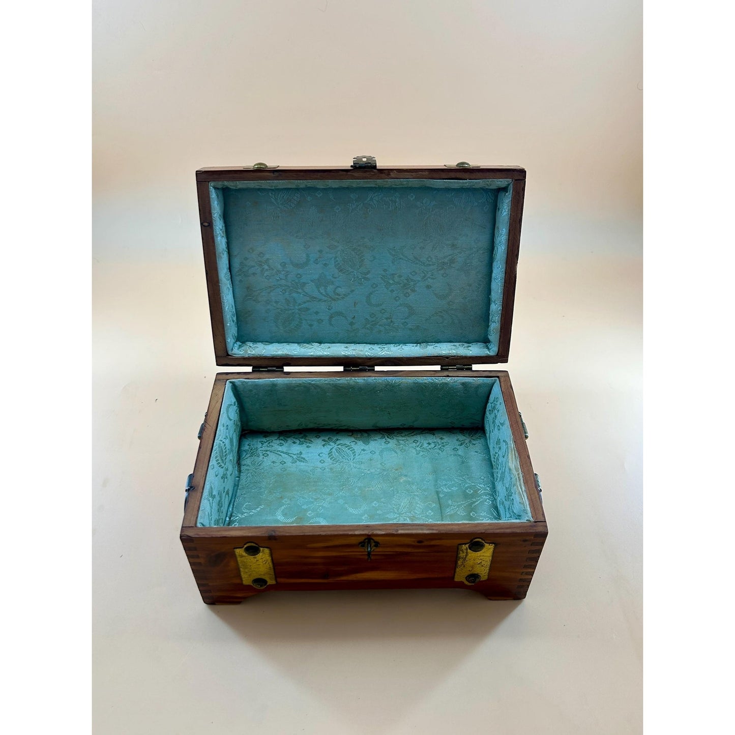Antique Cedar Jewelry Box McGraw Box Co 1926 Patent Art Deco Cedar Keepsake Chest Vintage Wooden Jewelry Chest Dovetail Cedar Trinket Box