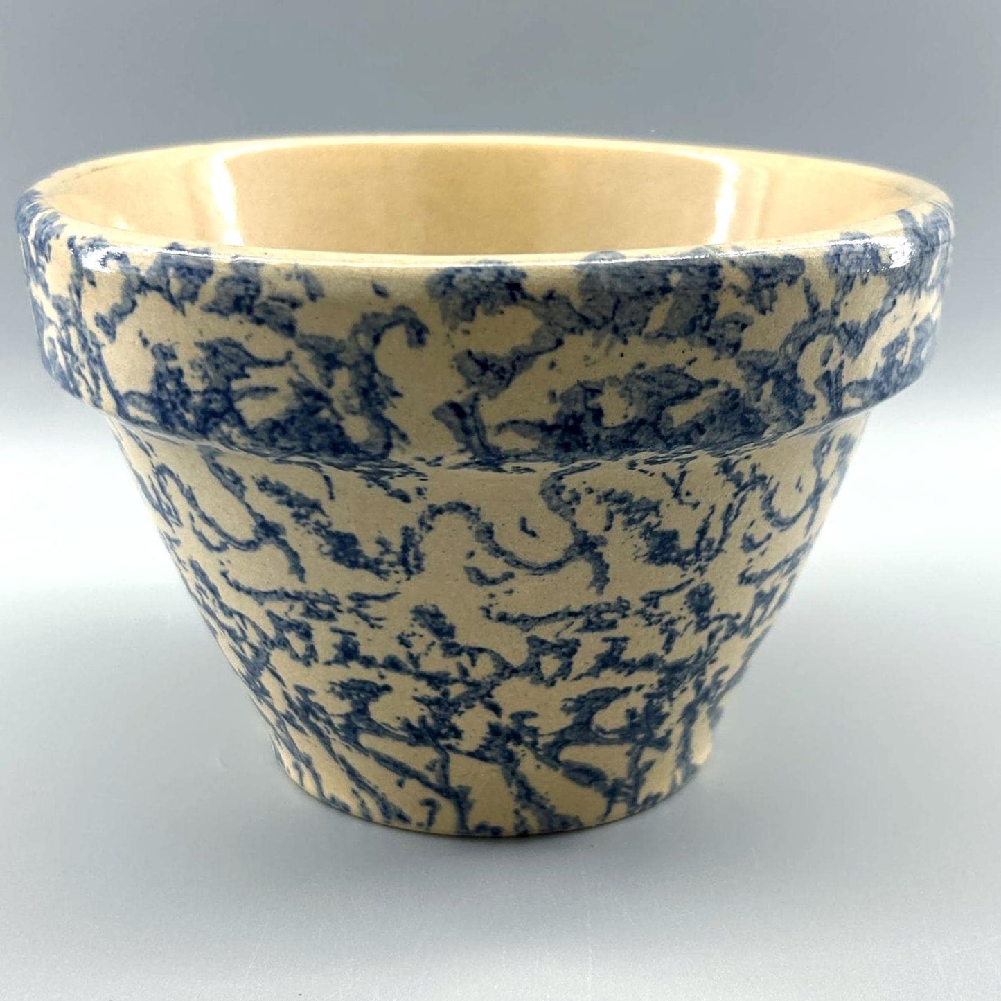 Roseville Ohio Spongeware Bowl — Blue Spatterware — Vintage Serving / Mixing Bowl — Farmhouse Pottery