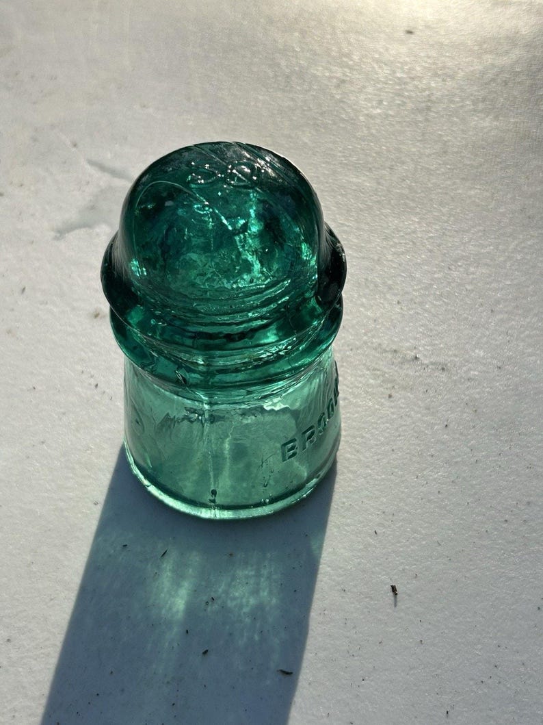 Brookfield Emerald Green Glass Insulator, Bubbled Beehive Telegraph, Early 1900s image 9