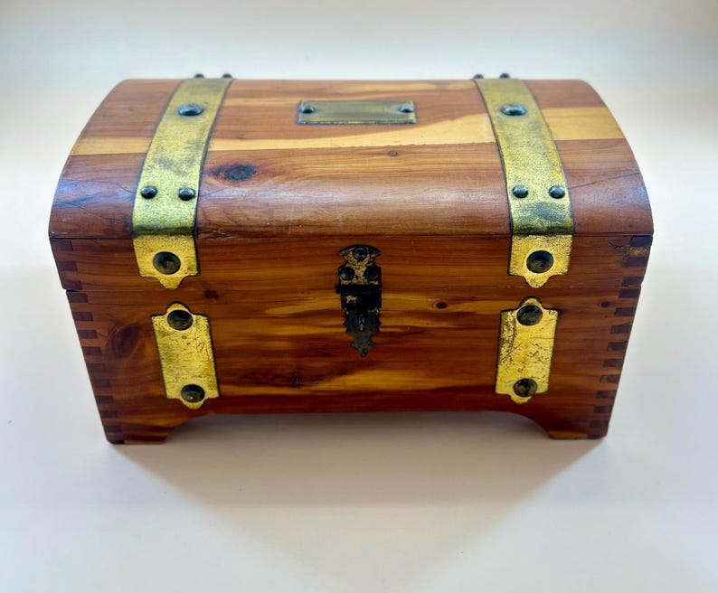 Antique Cedar Jewelry Box McGraw Box Co 1926 Patent Art Deco Cedar Keepsake Chest Vintage Wooden Jewelry Chest Dovetail Cedar Trinket Box image 1