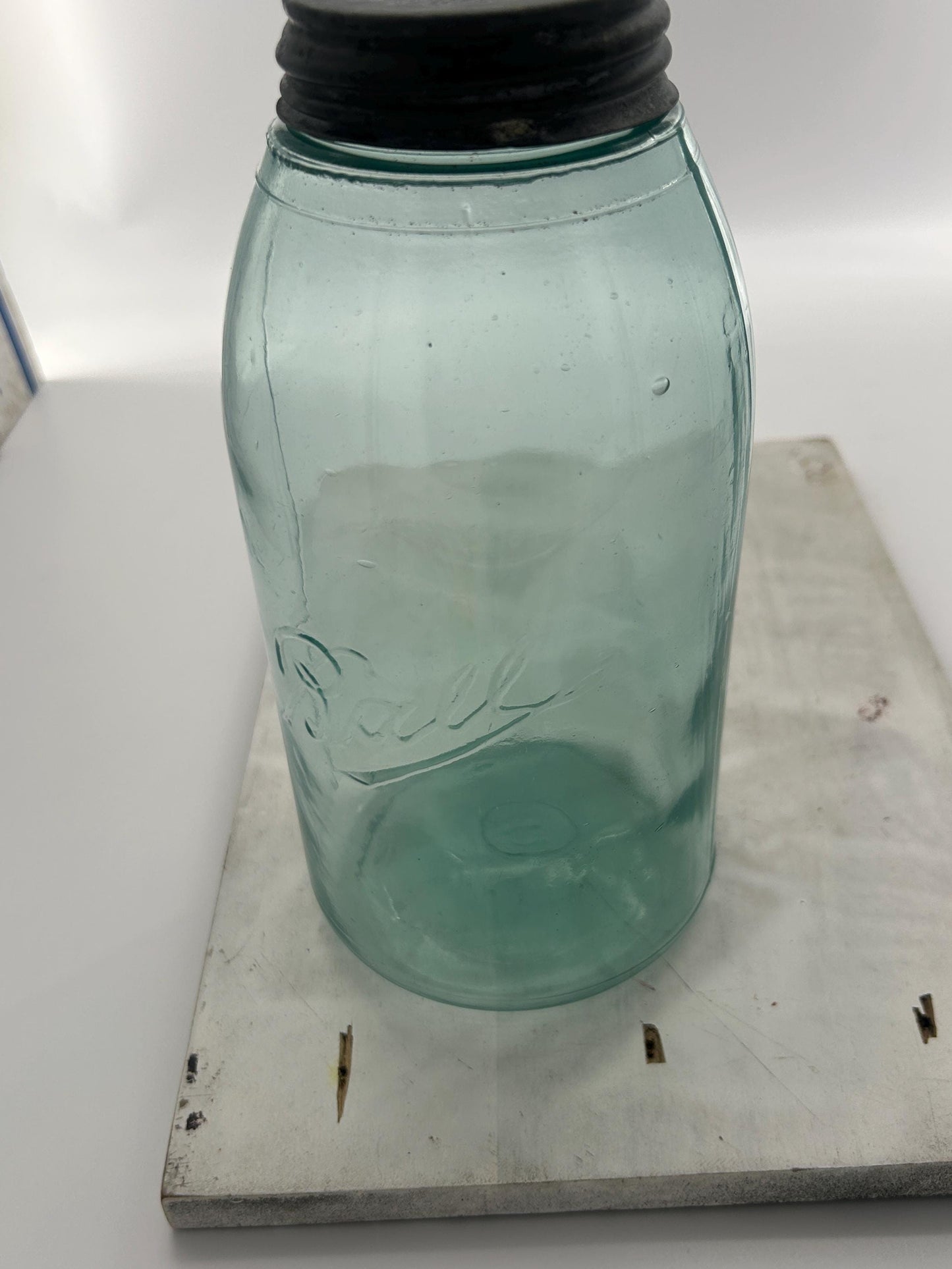 Half gallon Ball fruit jar shoulder and lid