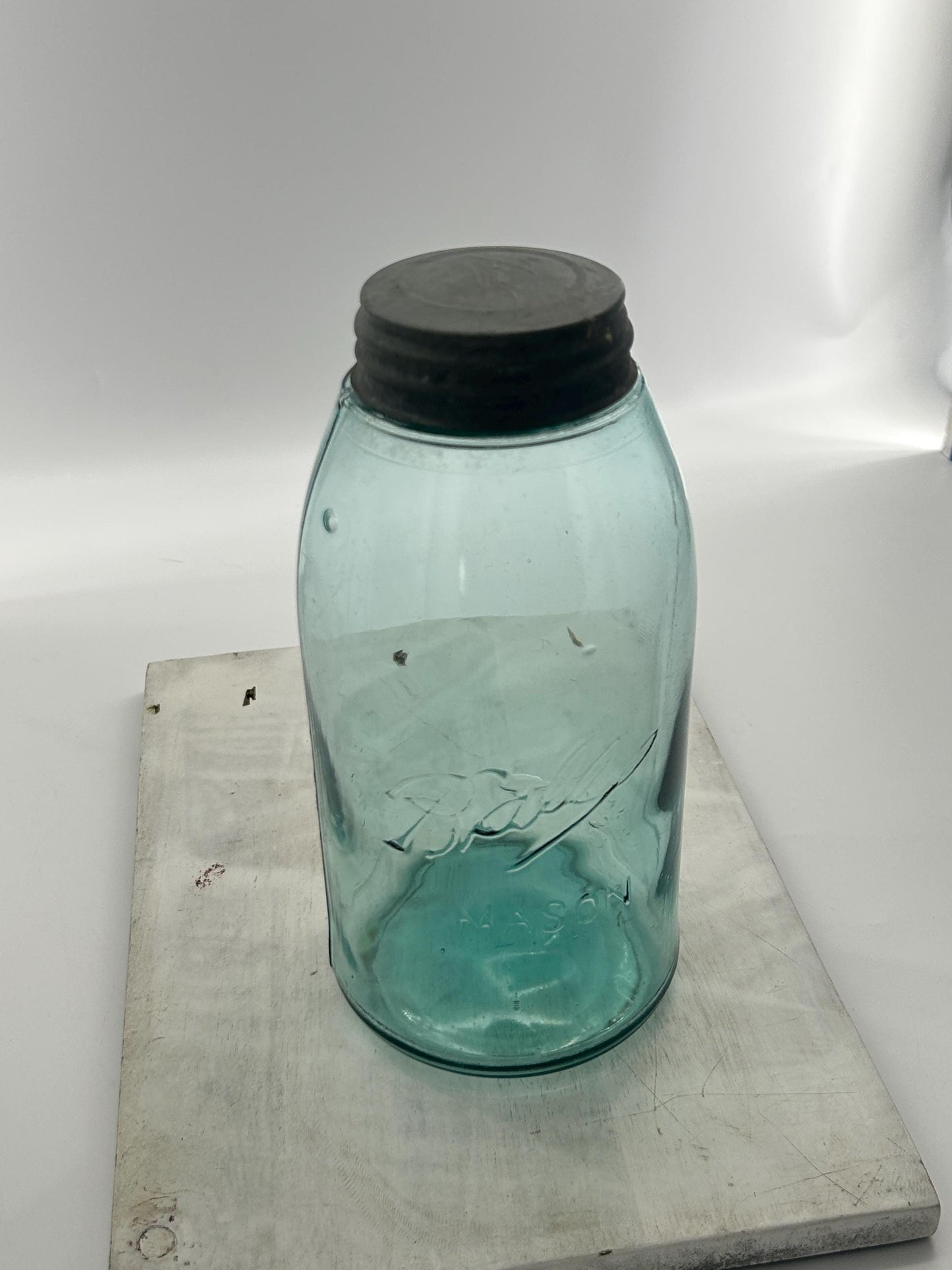 Blue green heel concentration and base swirl