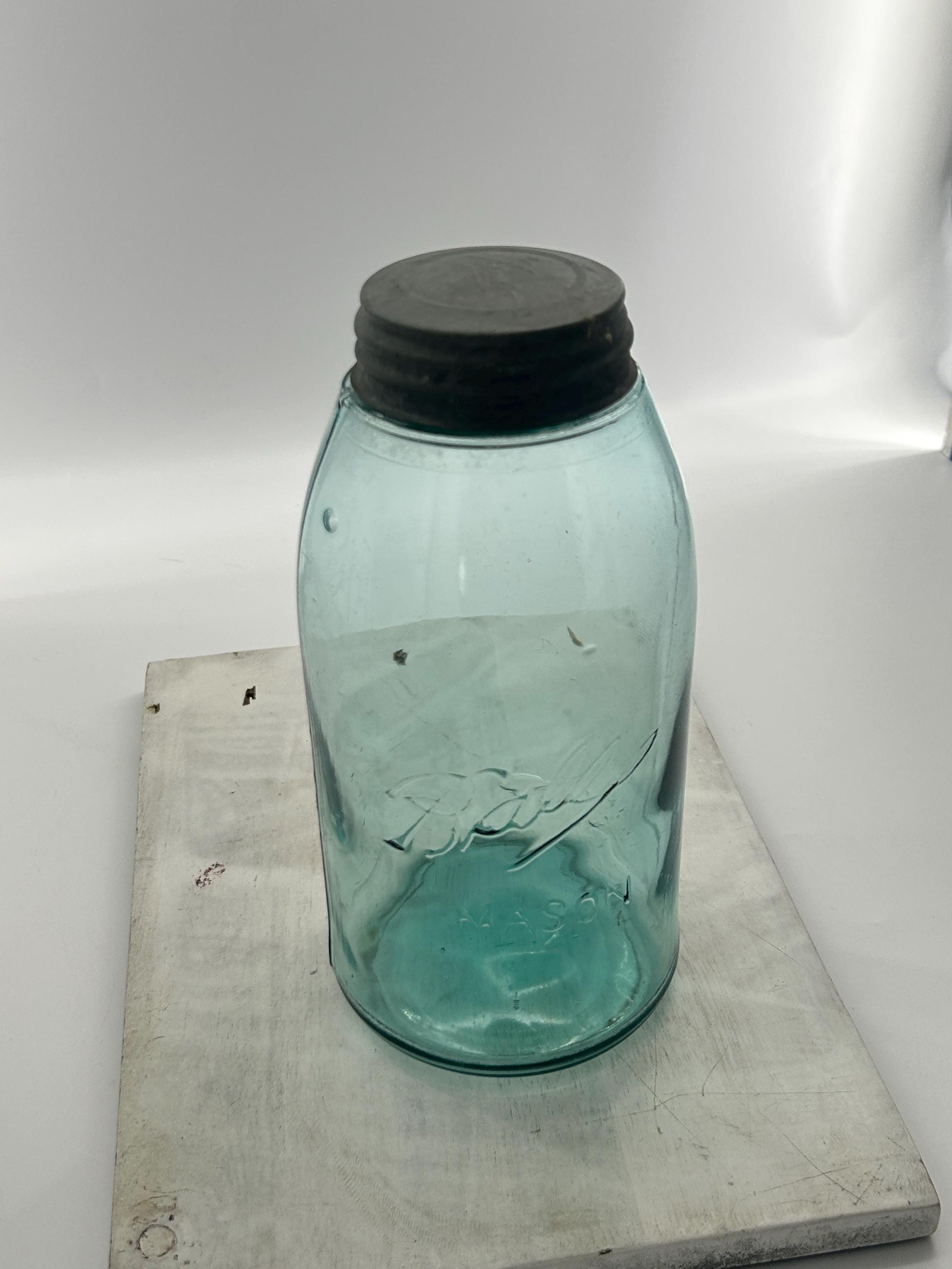 Blue green heel concentration and base swirl