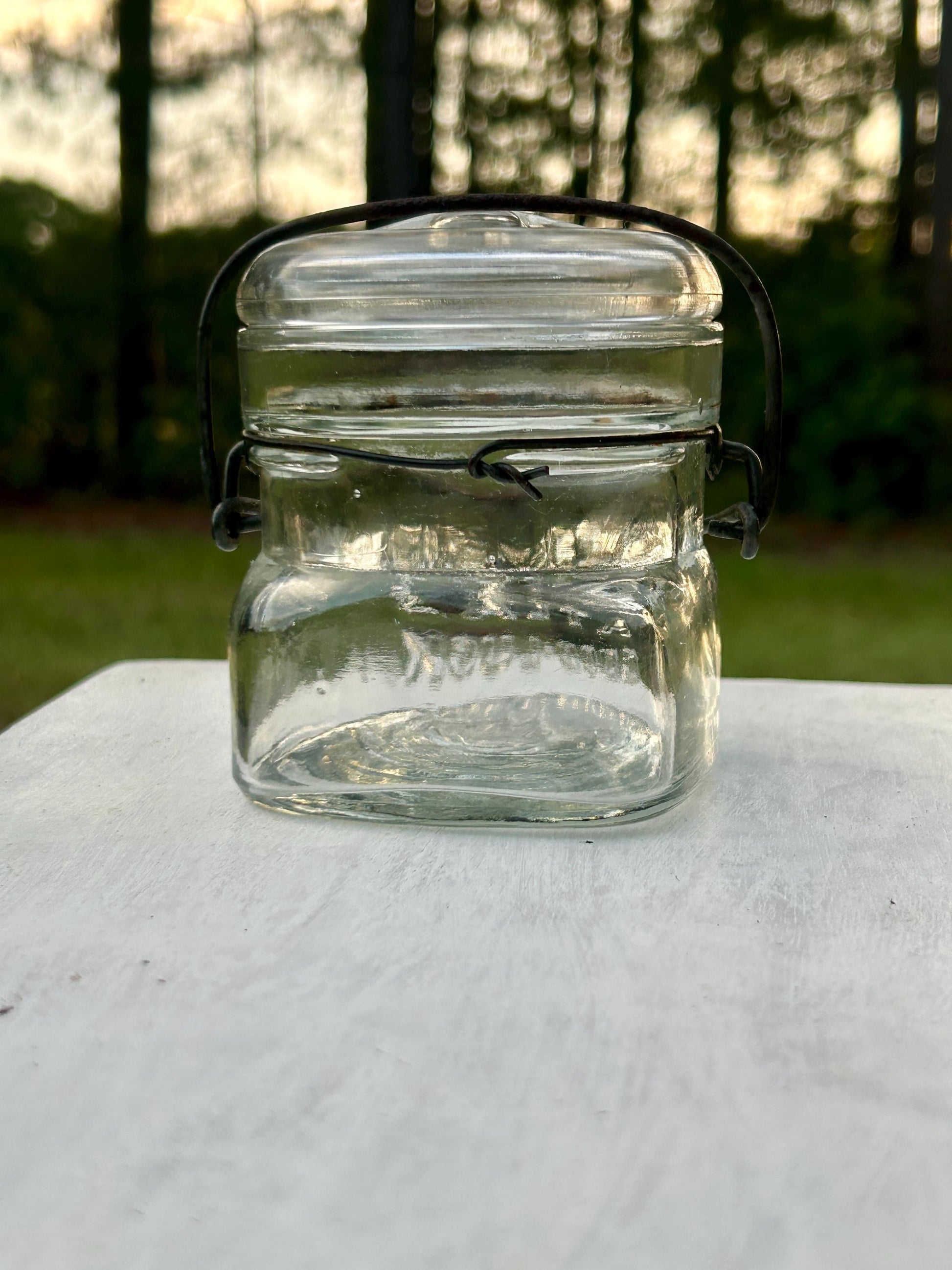 Hazel Atlas jar glass and closure condition